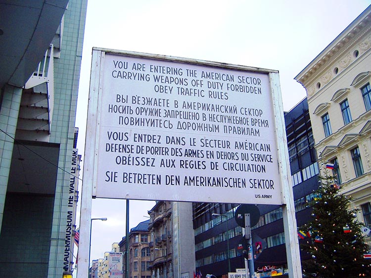 checkpoint charlie 02